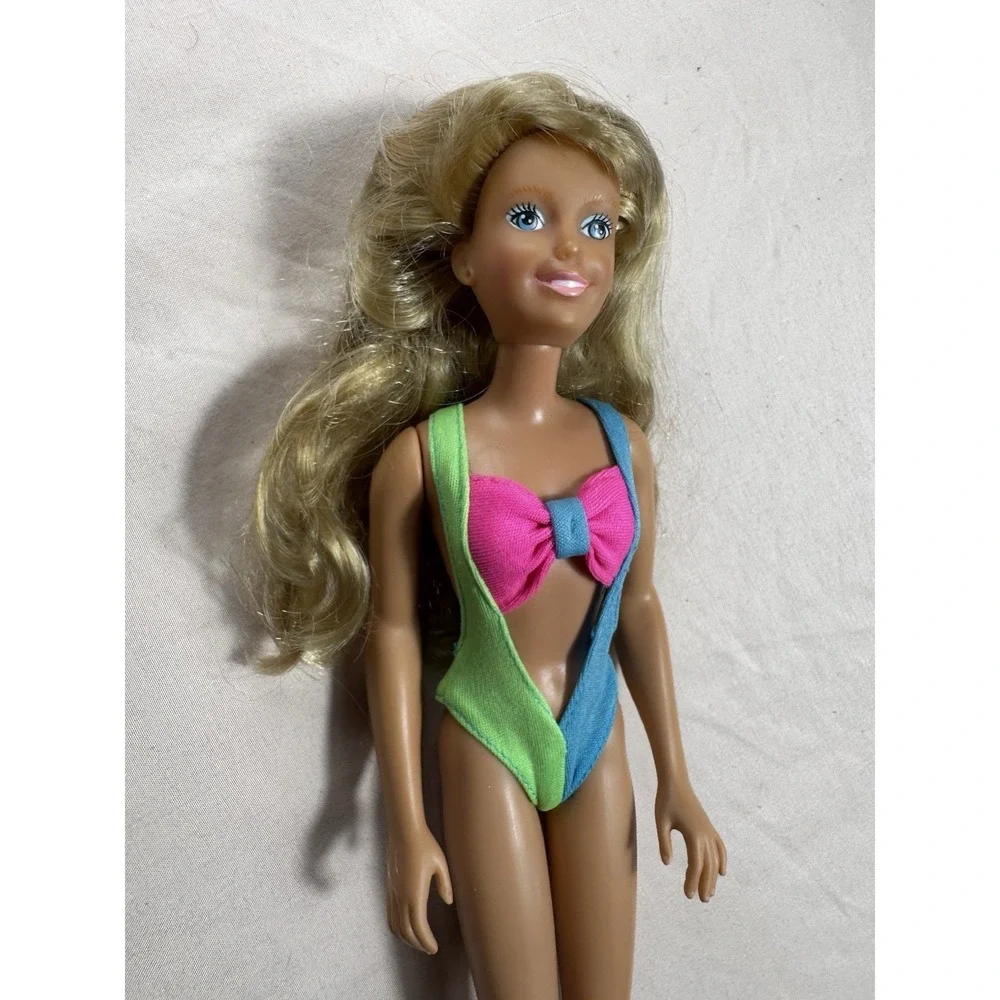 Vintage Hasbro 1988 Beachy Keen Maxie Doll W Signature Green And Blue Swimsuit